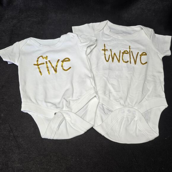 Seize The Moment JumpOff Jo Milestone Newborn Bodysuit Set Gold Glitter No Print - Picture 4 of 11